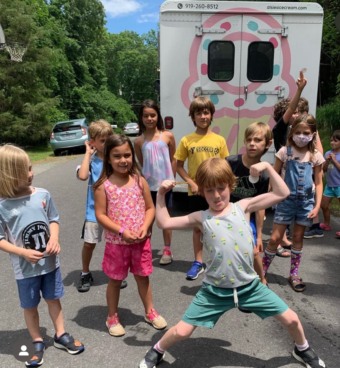 Service image medium 2